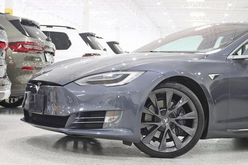2020 Tesla Model S Long Range Plus