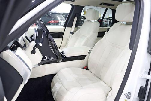White 2023 Land Rover Range Rover SE