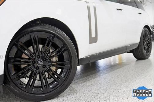 2023 Land Rover Range Rover SE