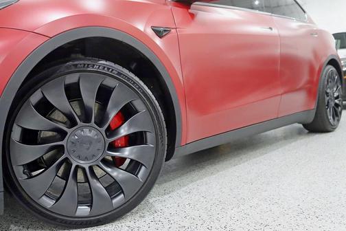 2023 Tesla Model Y Performance