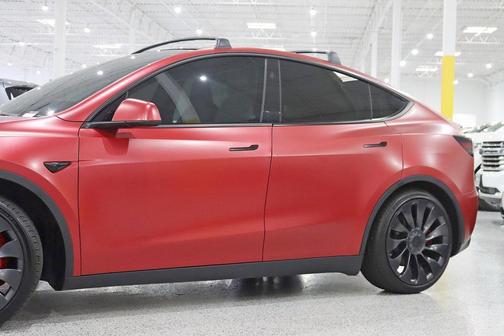 2023 Tesla Model Y Performance