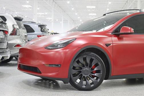 2023 Tesla Model Y Performance