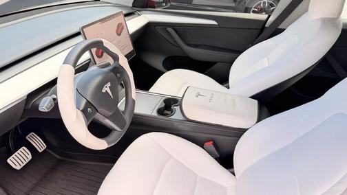 2023 Tesla Model Y Performance