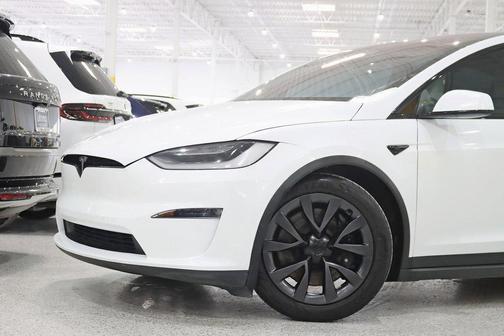 2022 Tesla Model X Base