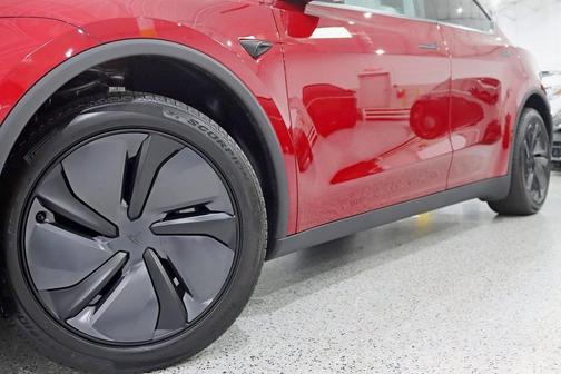 2026 Tesla Model Y Long Range