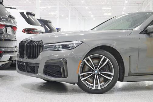 2022 BMW 750 i xDrive