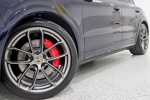 2023 Porsche Cayenne GTS