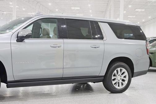 2024 Chevrolet Suburban Premier