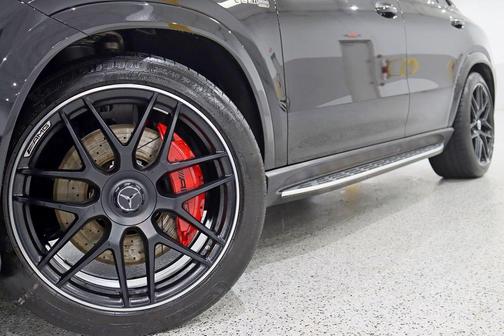 Obsidian Black Metallic 2022 Mercedes-Benz AMG GLE 63 4MATIC