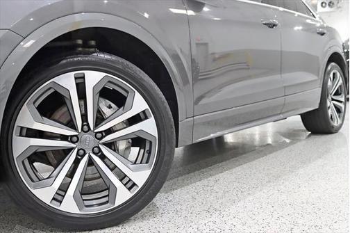 2020 Audi Q8 55 Premium Plus