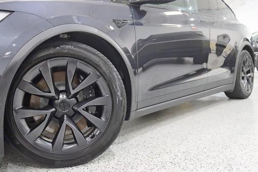 2024 Tesla Model X Base