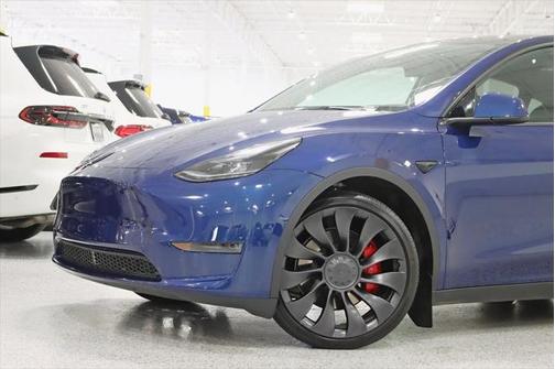 2024 Tesla Model Y Performance