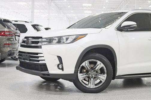 2019 Toyota Highlander Limited Platinum
