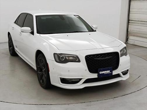 2022 Chrysler 300 Touring