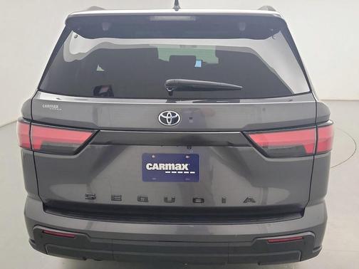 2024 Toyota Sequoia SR5