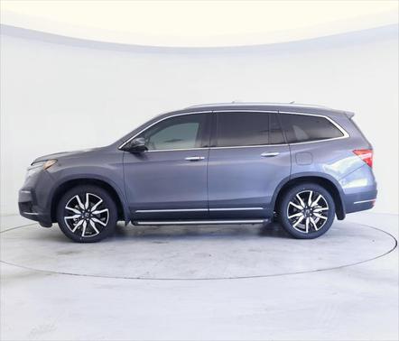 2022 Honda Pilot Touring 8-Passenger