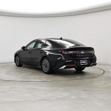 2024 Hyundai SONATA Hybrid Limited