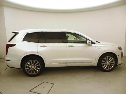 2021 Cadillac XT6 Premium Luxury FWD