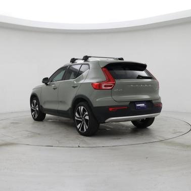 Sage Green Metallic 2025 Volvo XC40 B5 Ultra Bright Theme