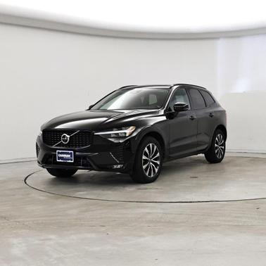 2023 Volvo XC60 Plus Dark Theme
