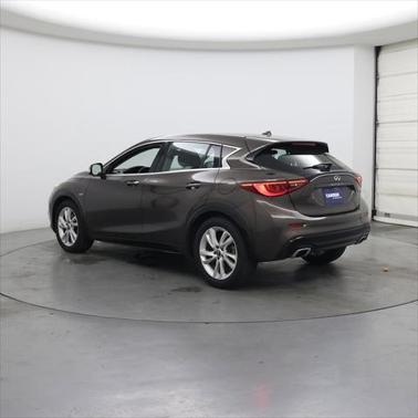 2017 INFINITI QX30