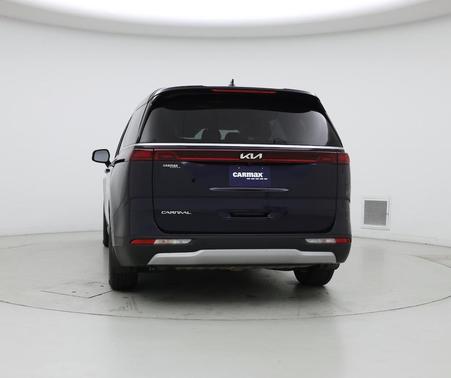 2023 Kia Carnival LX