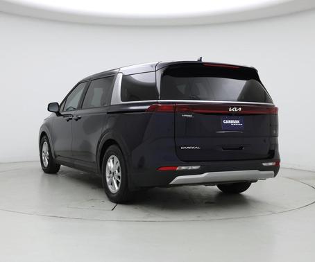2023 Kia Carnival LX