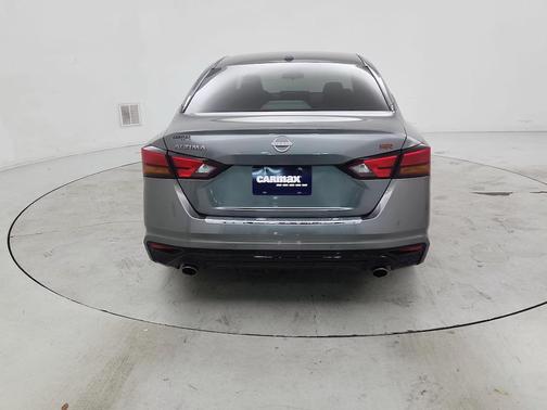 2023 Nissan Altima SR FWD