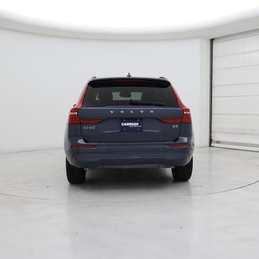 2022 Volvo XC60 B5 Momentum