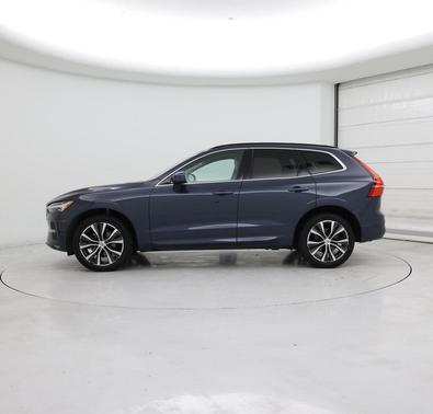 2022 Volvo XC60 B5 Momentum