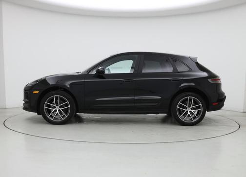 2022 Porsche Macan 