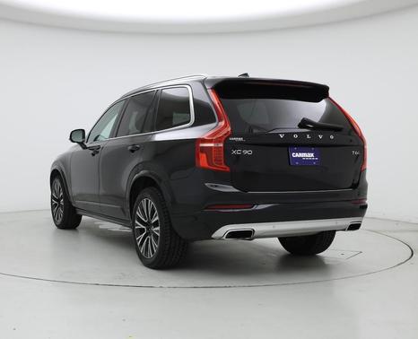 2021 Volvo XC90 T6 Momentum