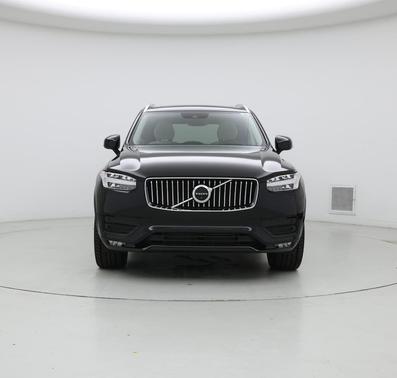 2021 Volvo XC90 T6 Momentum