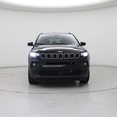 Diamond Black Crystal Pearlcoat 2024 Jeep Compass Latitude Lux
