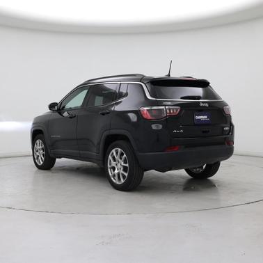Diamond Black Crystal Pearlcoat 2024 Jeep Compass Latitude Lux
