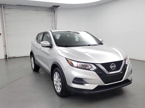 Brilliant Silver Metallic 2020 Nissan Rogue Sport S
