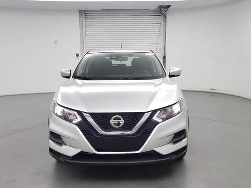Brilliant Silver Metallic 2020 Nissan Rogue Sport S