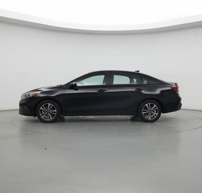 Aurora Black 2024 Kia Forte LXS