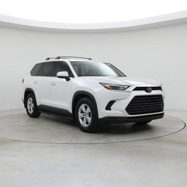 2025 Toyota Highlander LE