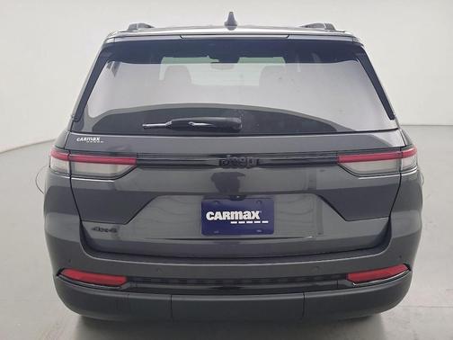 2022 Jeep Grand Cherokee Altitude