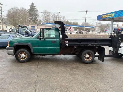 2004 Chevrolet Silverado 3500 Work Truck