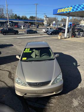 2005 Toyota Camry LE