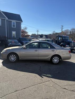 2005 Toyota Camry LE
