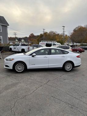 2015 Ford Fusion Hybrid S