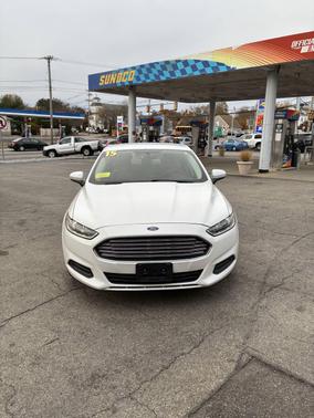 2015 Ford Fusion Hybrid S