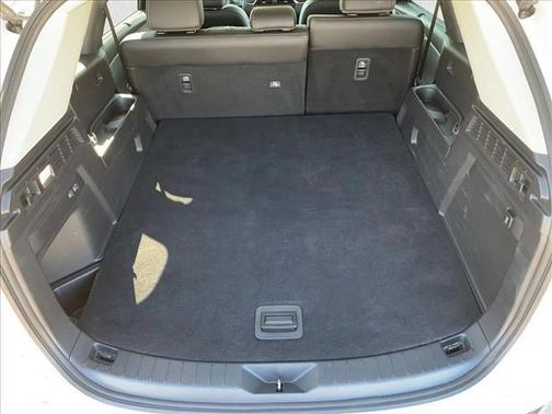 Rhodium White Premium 2025 Mazda CX-70 3.3 Turbo Preferred Package