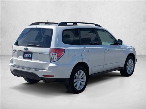 Satin White Pearl 2013 Subaru Forester 2.5X Premium