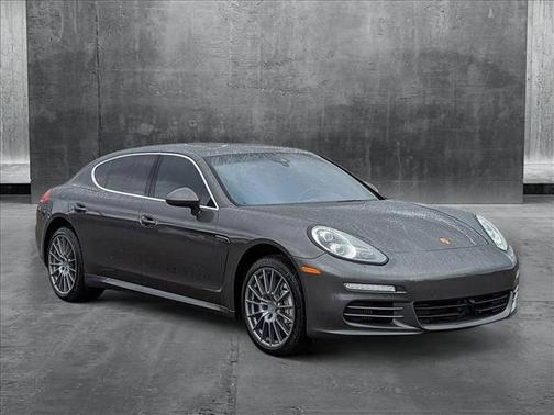 2014 Porsche Panamera 4S Executive