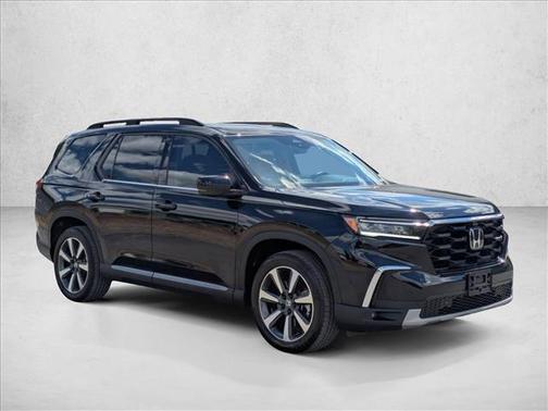 Crystal Black Pearl 2025 Honda Pilot Elite