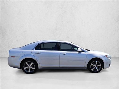 Silver Ice Metallic 2011 Chevrolet Malibu 1LT